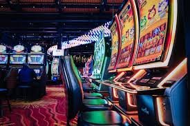 Ilustrasi bonus cashback svptoto neon